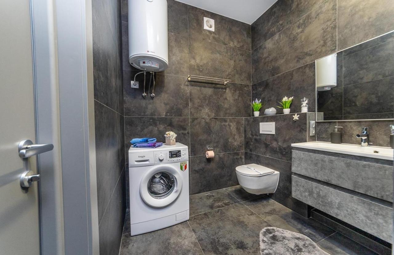 Luxury Apartments Smartplaza Obolon Metro Minskai 基輔 外观 照片
