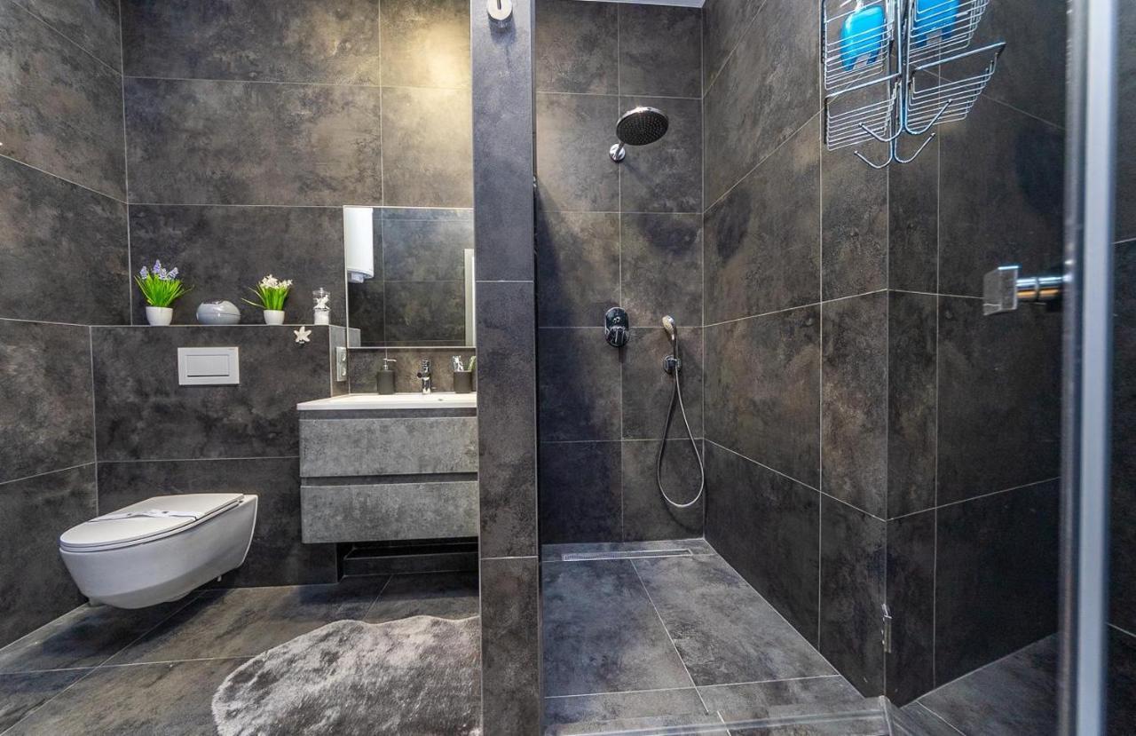 Luxury Apartments Smartplaza Obolon Metro Minskai 基輔 外观 照片
